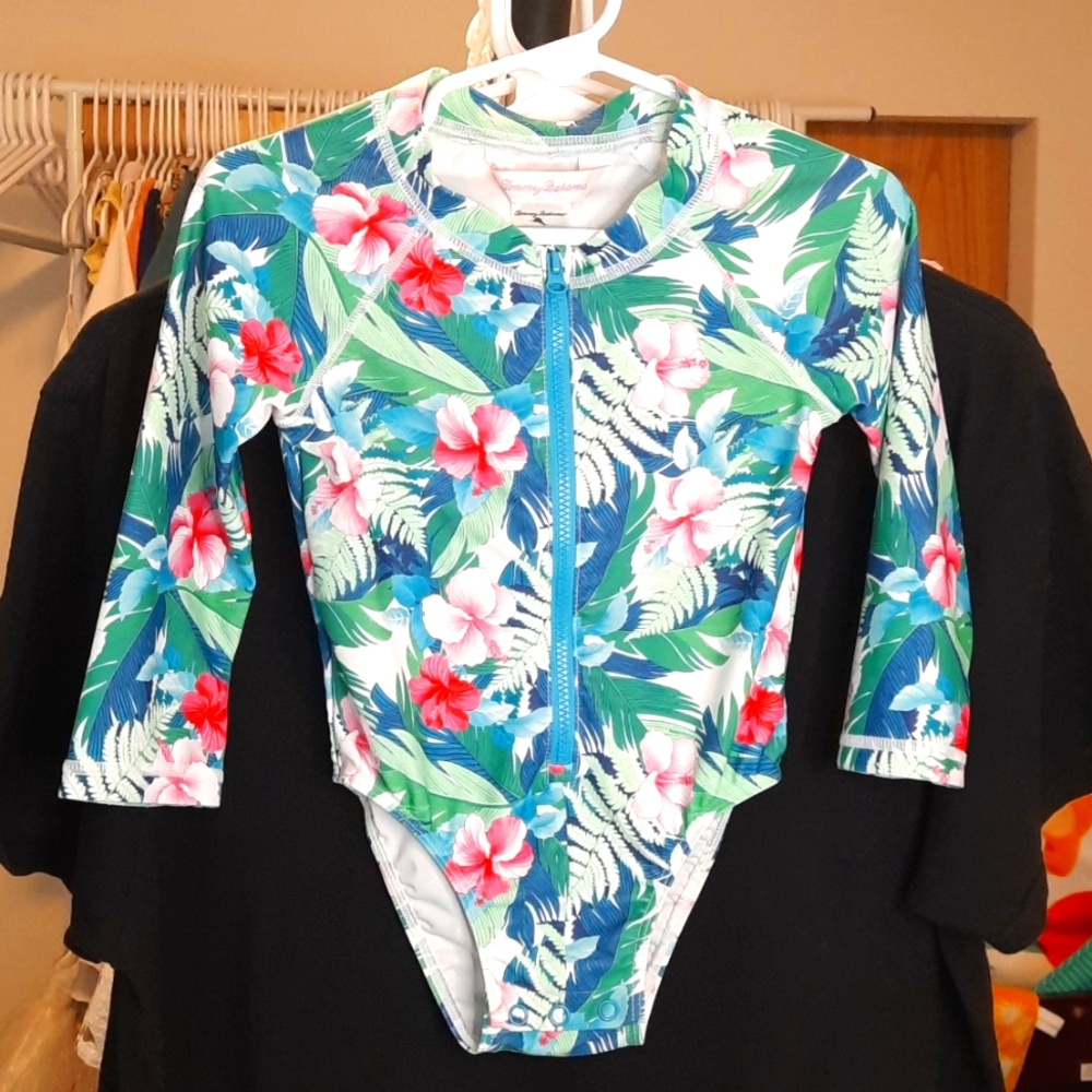 Tommy Bahama baby girl swimsuit 12M - Picture 1 of 5